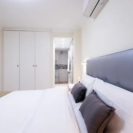 Front Apartment-1st Line Daire