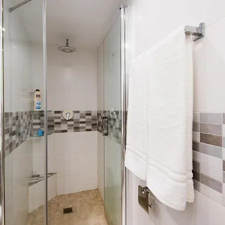 Front Apartment-1st Line מארבלה